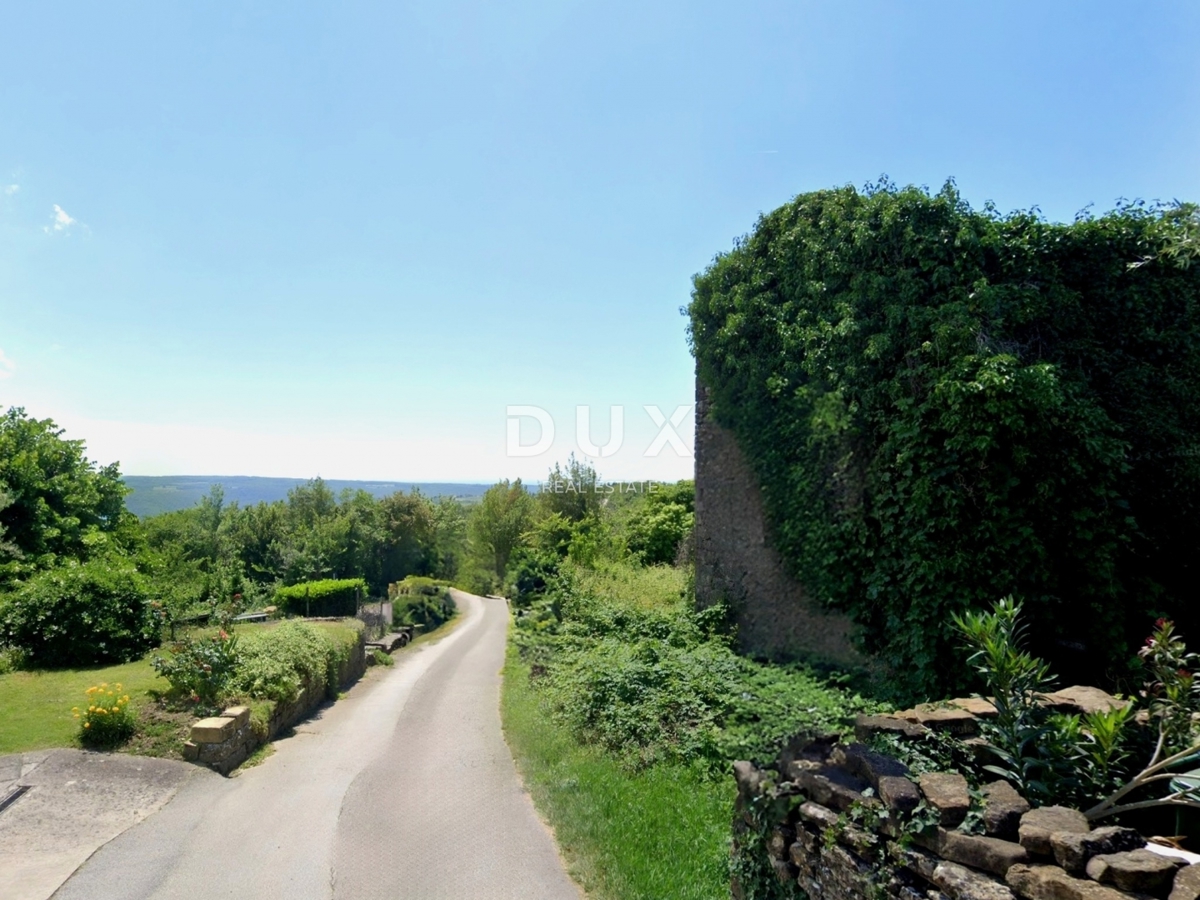 ISTRIA, GROŽNJAN - Casa indipendente in pietra con vista panoramica