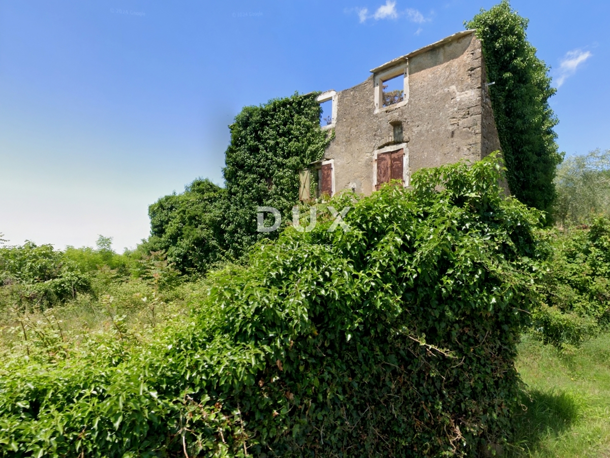 ISTRIA, GROŽNJAN - Casa indipendente in pietra con vista panoramica