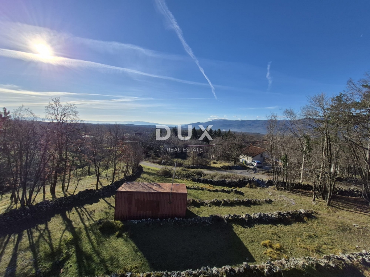 KLANA, ŠKALNICA - Terreno edificabile in una posizione splendida, prezzo ridotto, un'occasione imperdibile!