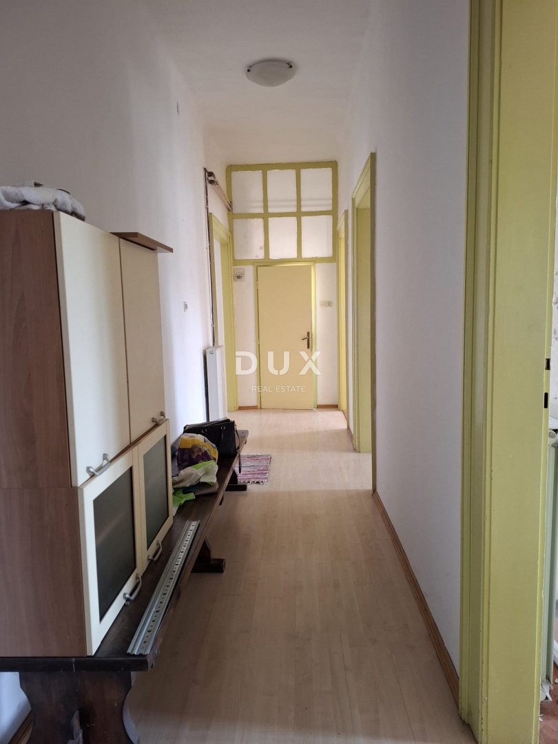 ISTRIA, ROVINJ - Appartamento con vista mare e giardino, OCCASIONE!