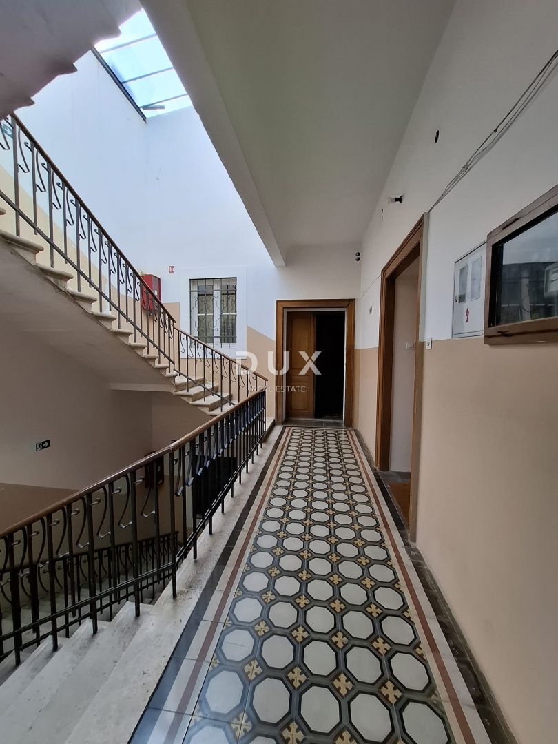 ISTRIA, ROVINJ - Appartamento con vista mare e giardino, OCCASIONE!