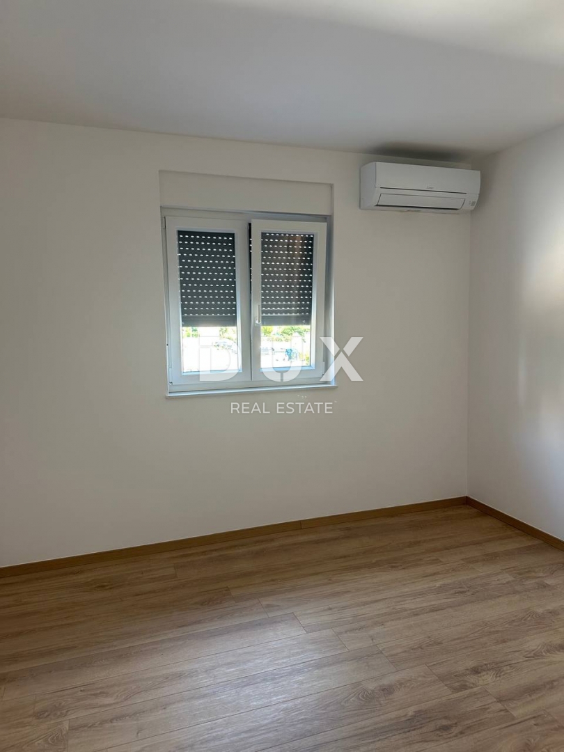 ISTRIA, NOVIGRAD - Appartamento in un nuovo edificio con vista mare