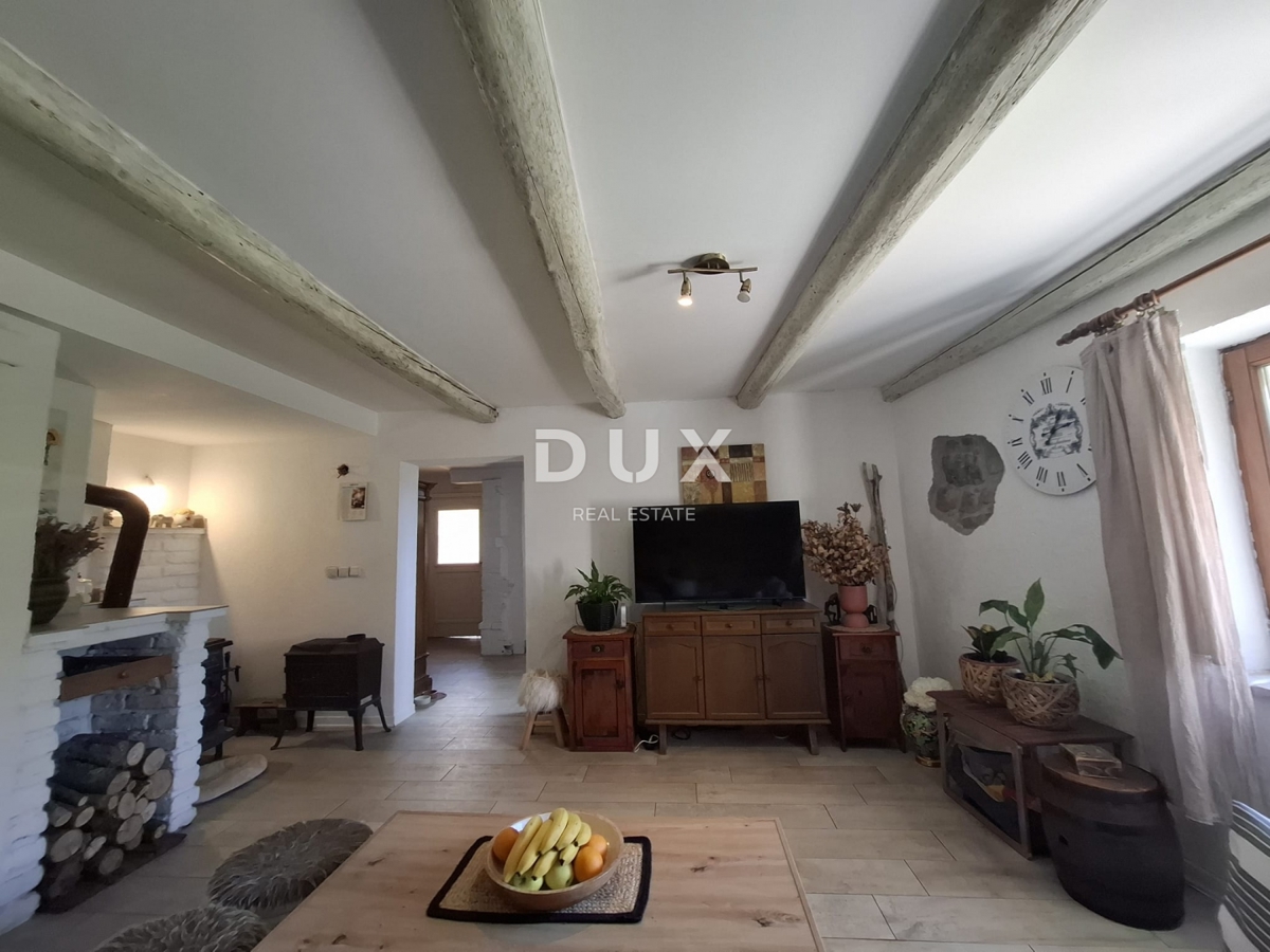 ISTRIA, PARENZO - Casa bifamiliare vicino a Parenzo