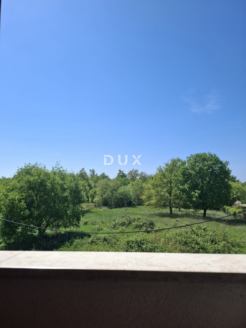 ISTRIA, PARENZO - Casa bifamiliare vicino a Parenzo