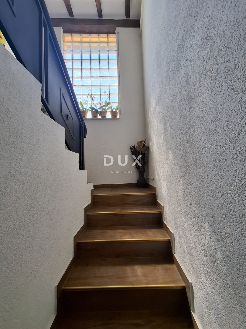 ISTRIA, PARENZO - Casa bifamiliare vicino a Parenzo