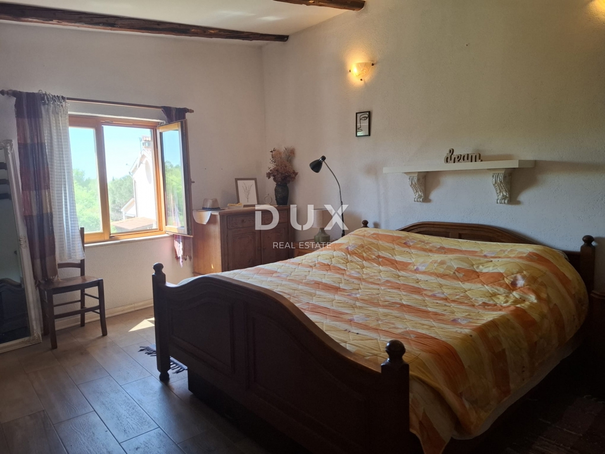 ISTRIA, PARENZO - Casa bifamiliare vicino a Parenzo