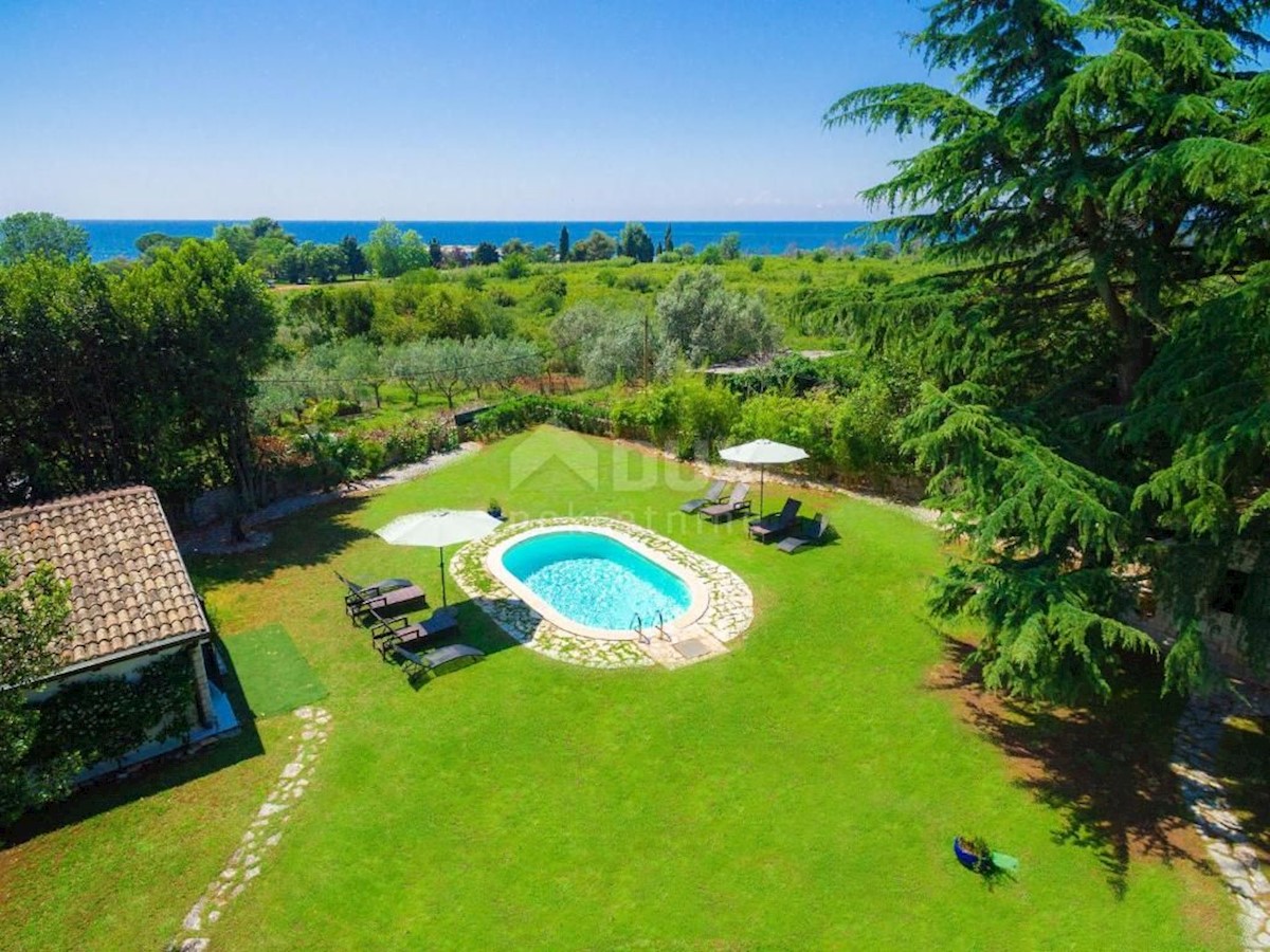 ISTRIA, UMAG Bella proprietà con casa e bungalow a 250 m dal mare