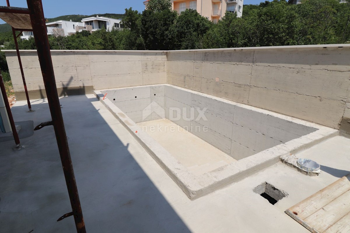 CRIKVENICA - lussuoso appartamento duplex in villa residenziale con piscina privata