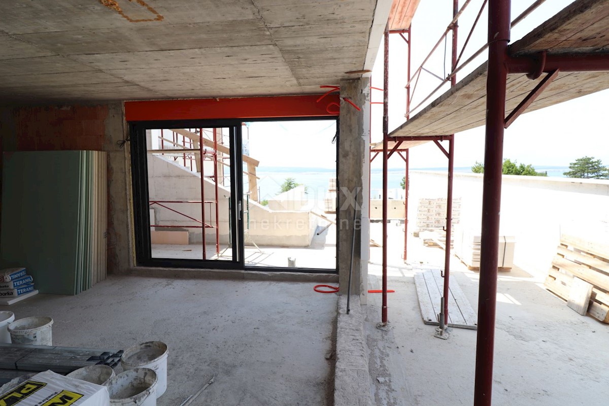 CRIKVENICA - lussuoso appartamento duplex in villa residenziale con piscina privata