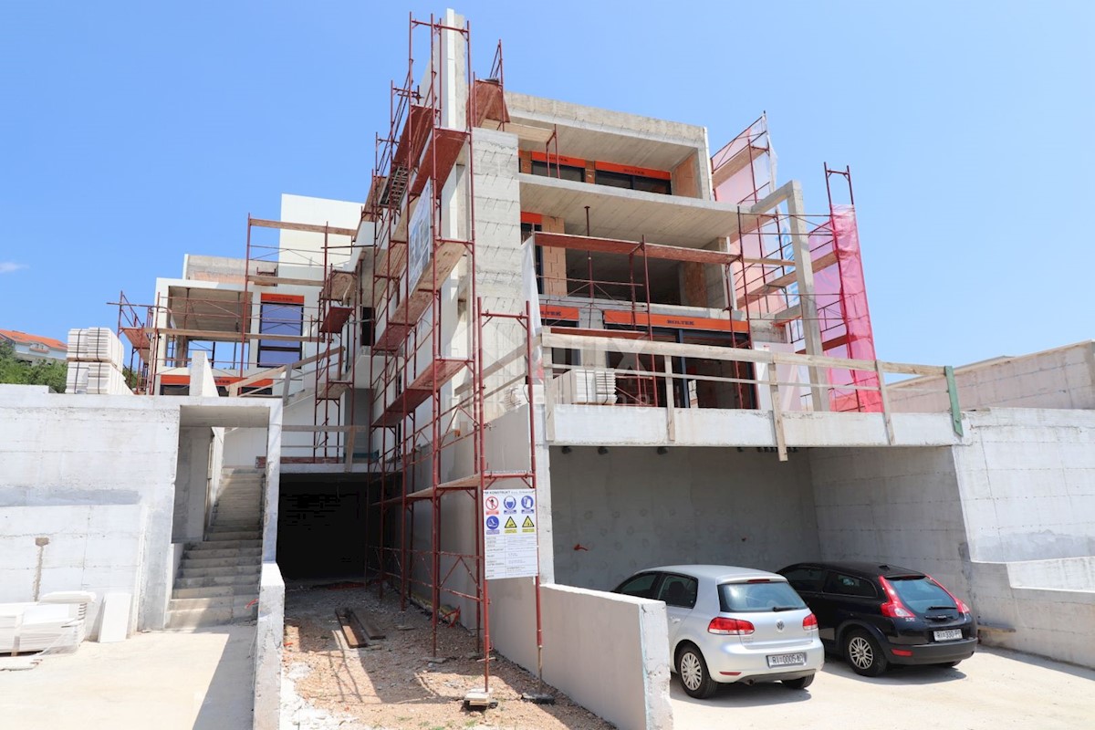 CRIKVENICA - lussuoso appartamento duplex in villa residenziale con piscina privata