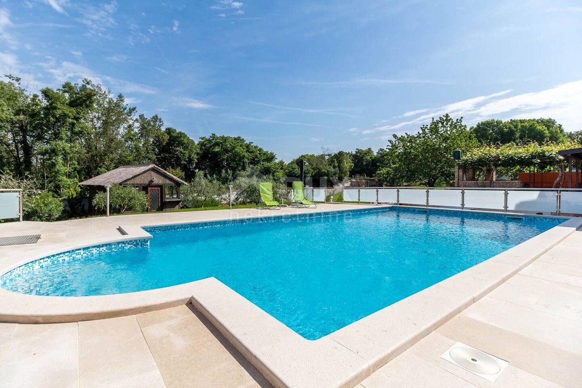 ISTRIA, BANJOLE Incantevole casa con piscina con 3000 m2 di giardino - VISTA MARE!