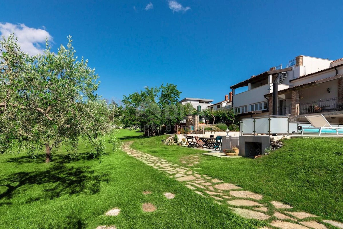 ISTRIA, BANJOLE Incantevole casa con piscina con 3000 m2 di giardino - VISTA MARE!