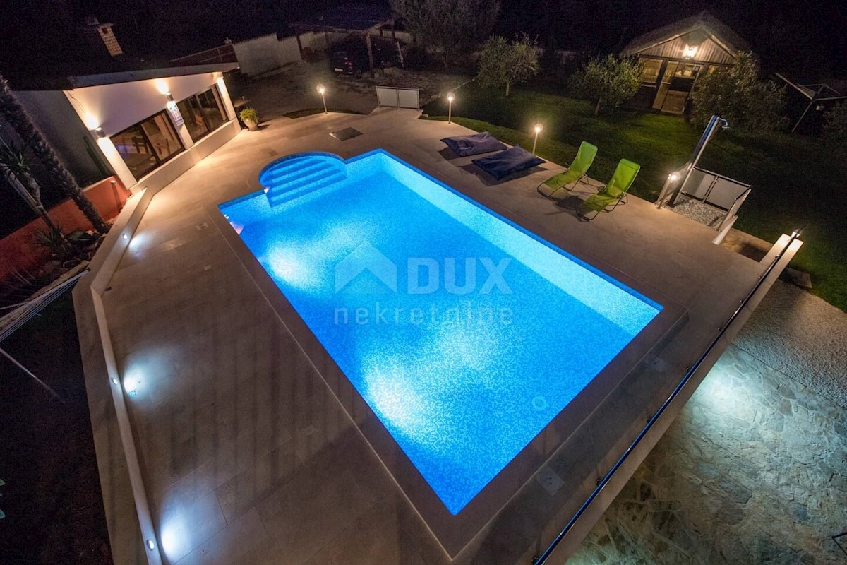 ISTRIA, BANJOLE Incantevole casa con piscina con 3000 m2 di giardino - VISTA MARE!