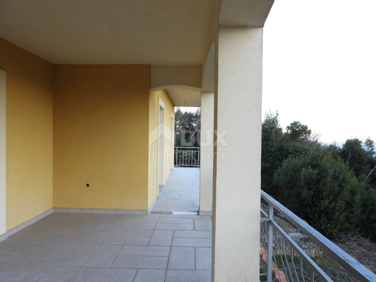 OPATIJA, POBRI - casa indipendente 580m2 con vista mare + giardino 3200m2