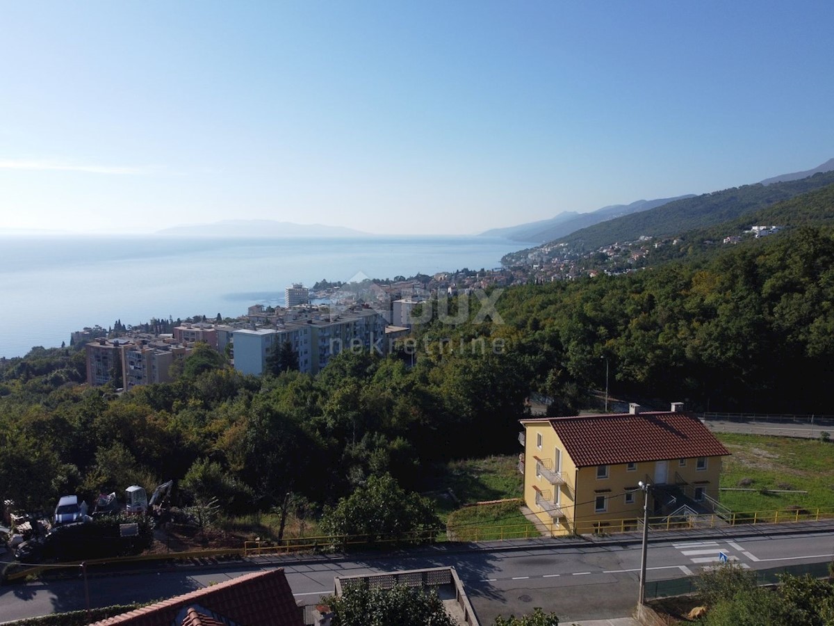 OPATIJA, POBRI - casa indipendente 580m2 con vista mare + giardino 3200m2