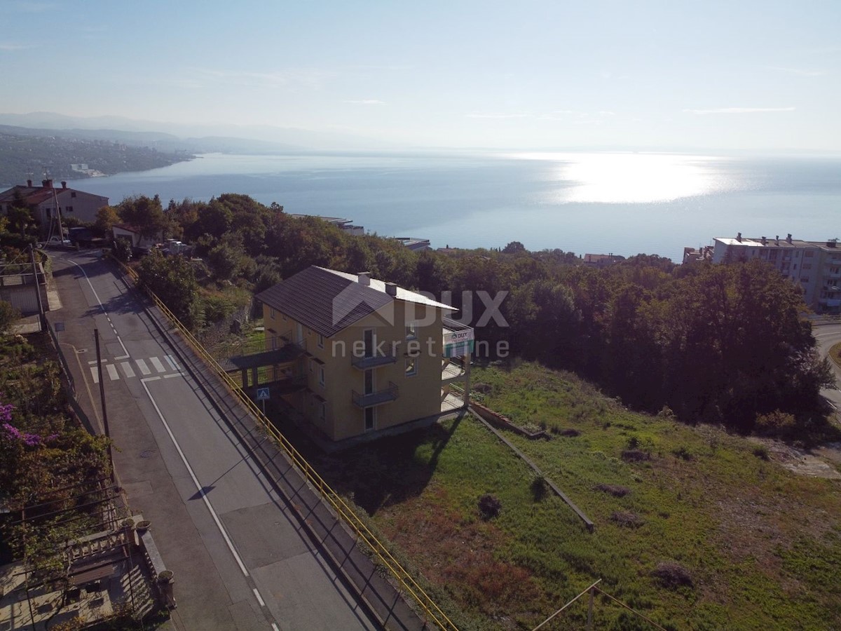 OPATIJA, POBRI - casa indipendente 580m2 con vista mare + giardino 3200m2