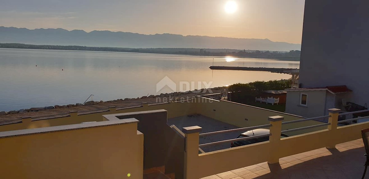 ZADAR, NIN - Palazzina sulla spiaggia