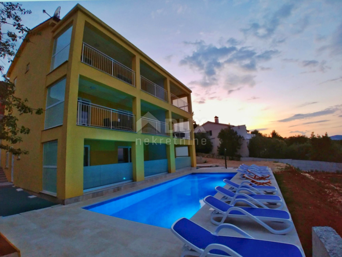 ISTRIA, RABAC - Palazzina con vista mare