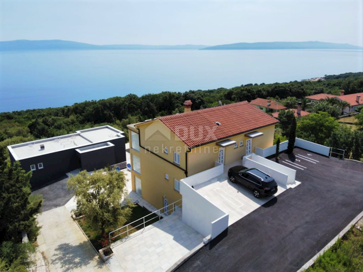 ISTRIA, RABAC - Palazzina con vista mare