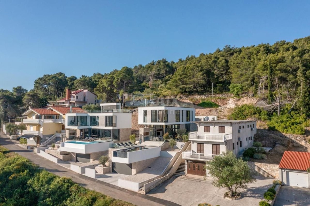 ISOLA DI UGLJAN, KALI - Villa di lusso sull'isola, prima fila sul mare