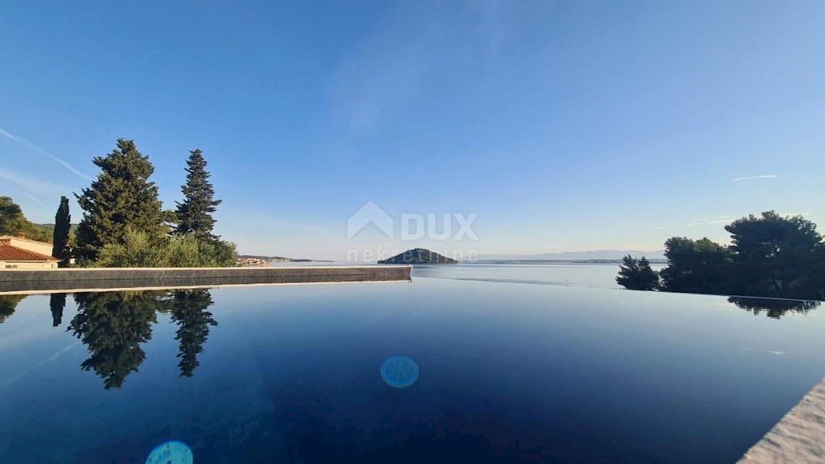 ISOLA DI UGLJAN, KALI - Villa di lusso sull'isola, prima fila sul mare