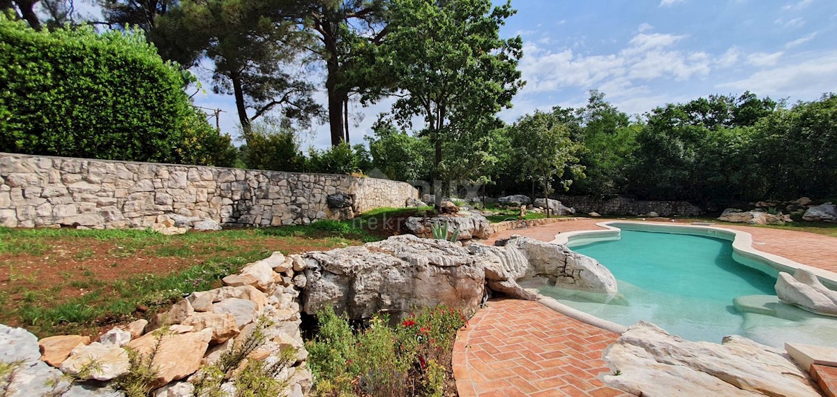 ISTRIA, KRŠAN - Una bellezza di pietra con piscina