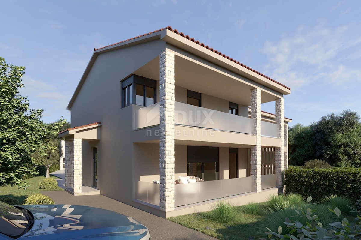 ISTRIA, POREČ - Casa bifamiliare con piscina e splendida vista sul mare