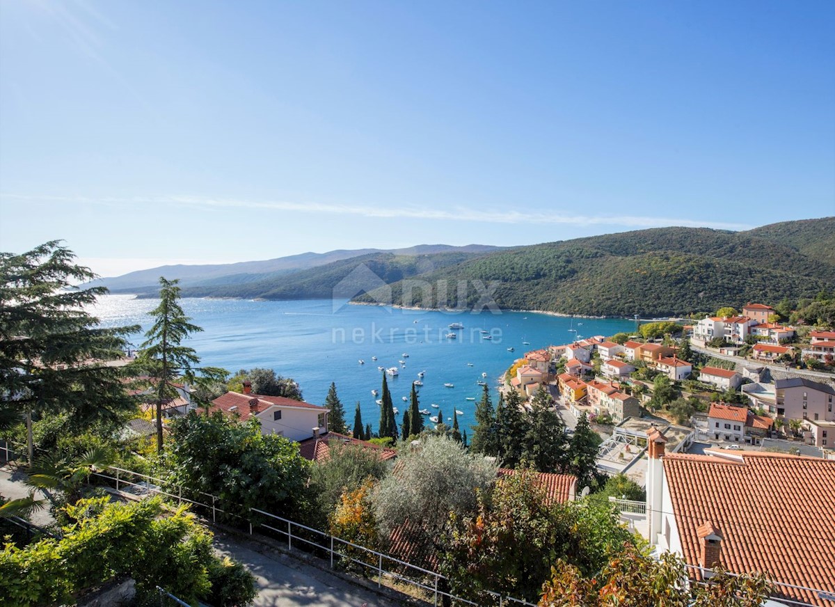 ISTRIA, RABAC - Casa con vista mare, a 200 m dal mare