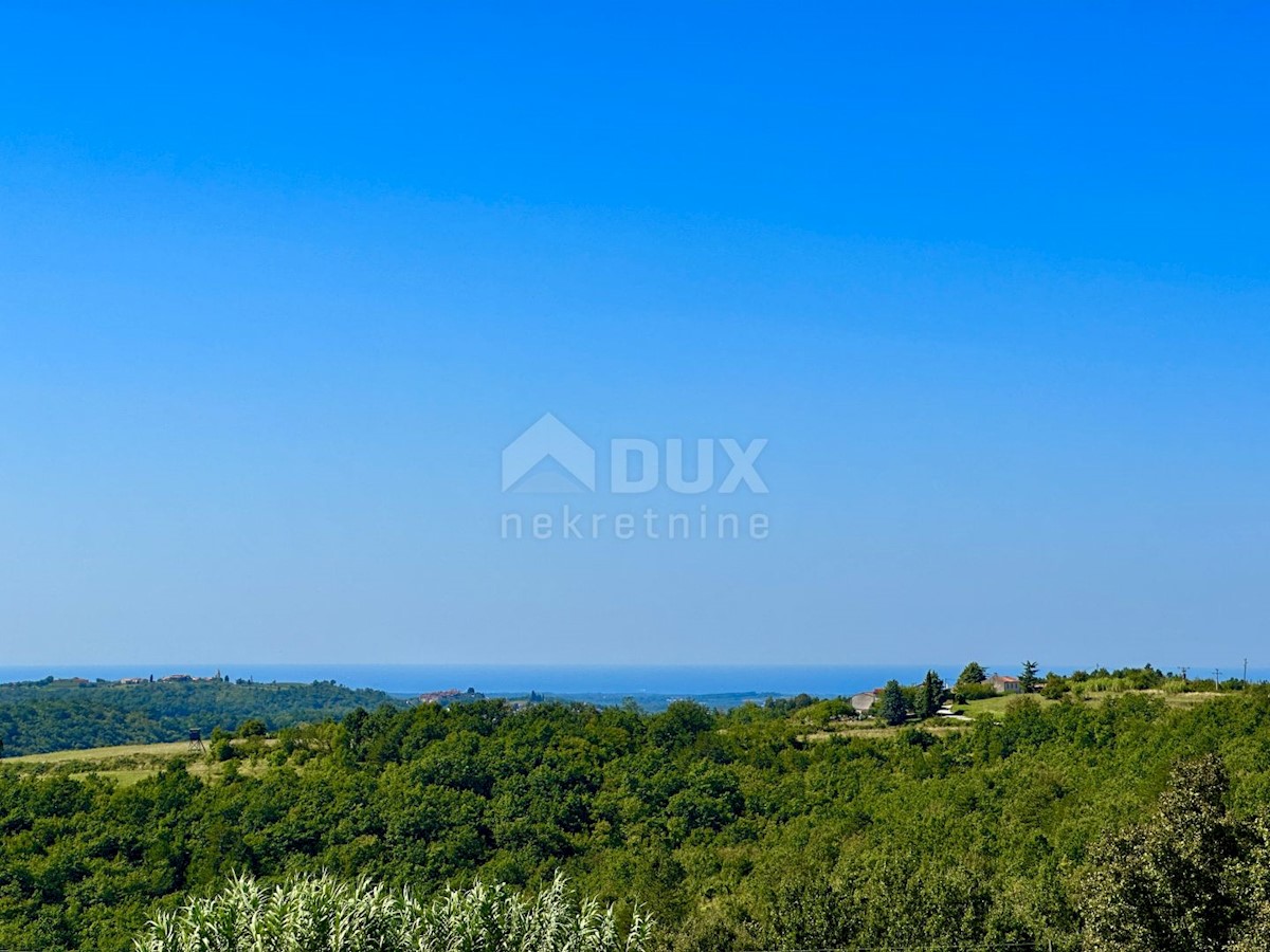 ISTRIA, MOMJAN - Casa in pietra d'Istria con vista sul mare