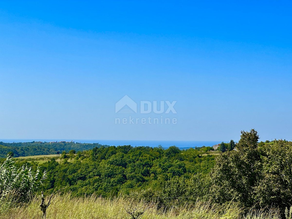 ISTRIA, MOMJAN - Casa in pietra d'Istria con vista sul mare