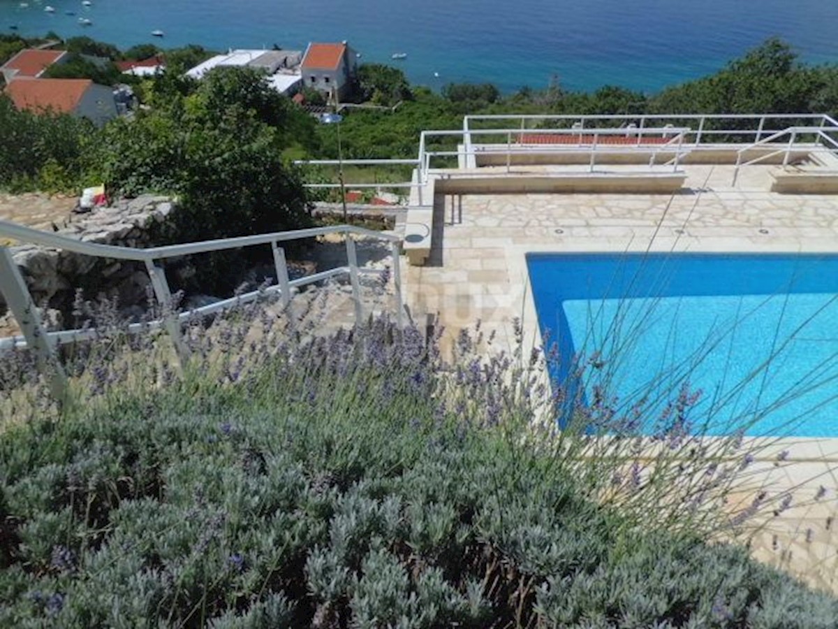 ISOLA DI KRK - Villa esclusiva con piscina