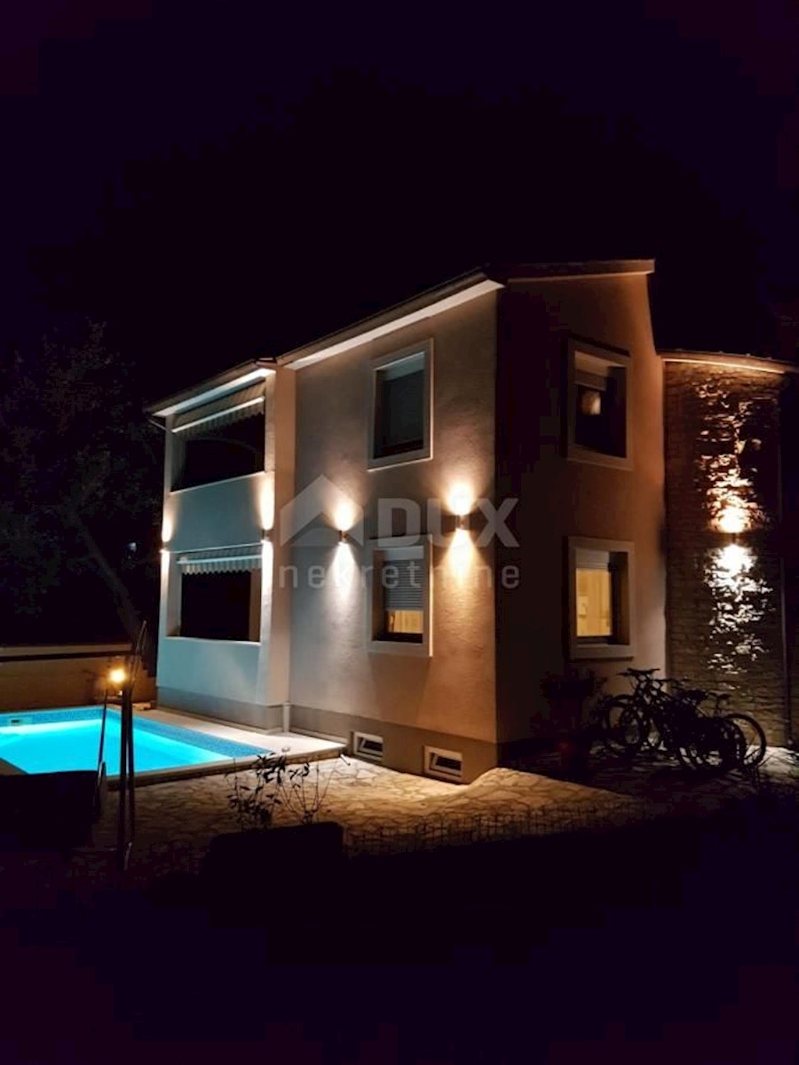 Casa Centar, Pula, 250m2
