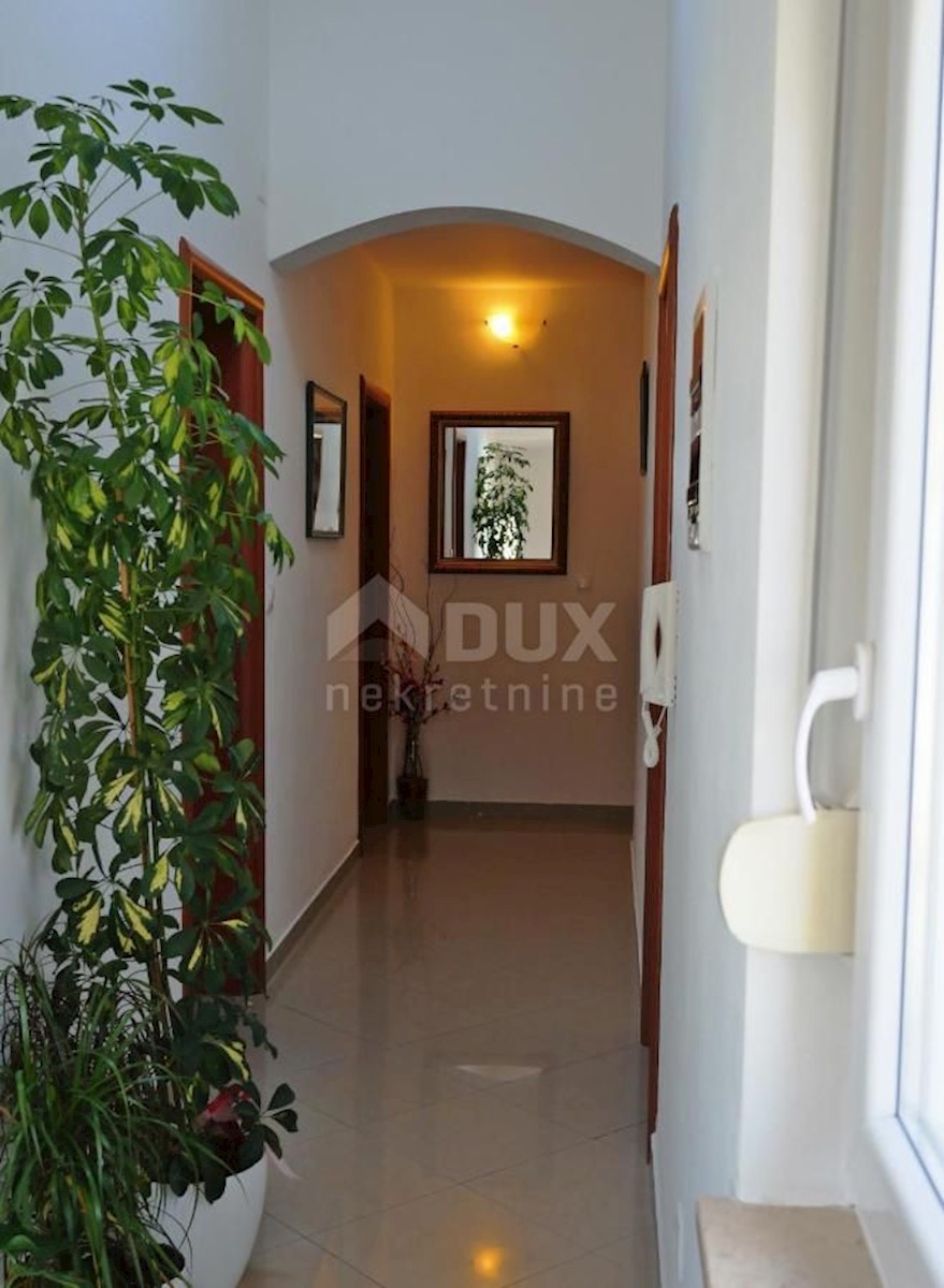 Casa Centar, Pula, 250m2