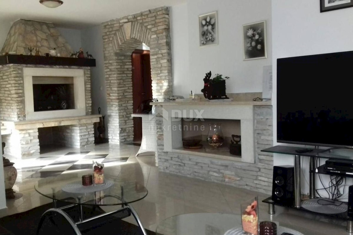 Casa Centar, Pula, 250m2