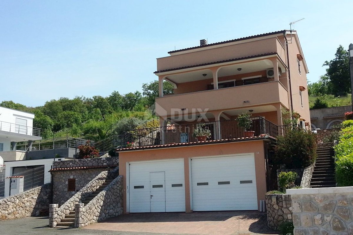 ISOLA DI KRK, NJIVICE - Palazzina con vista panoramica sul mare