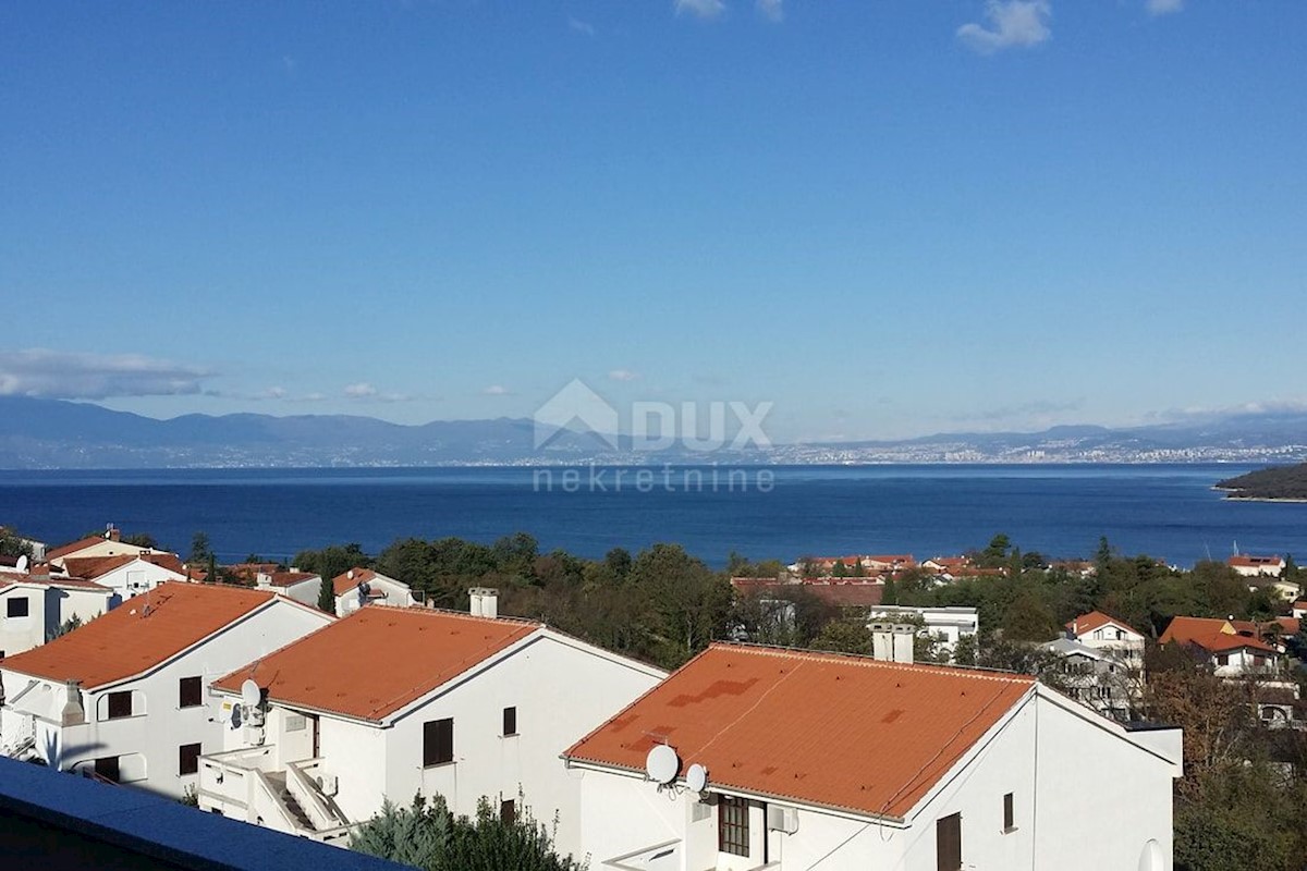 ISOLA DI KRK, NJIVICE - Palazzina con vista panoramica sul mare