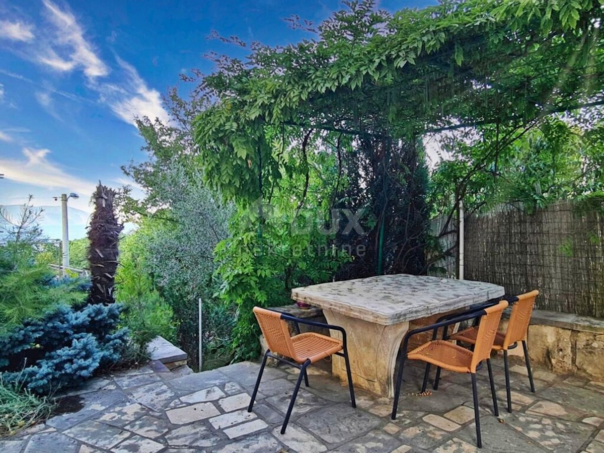 ISTRIA, RABAC - Spaziosa casa con piscina