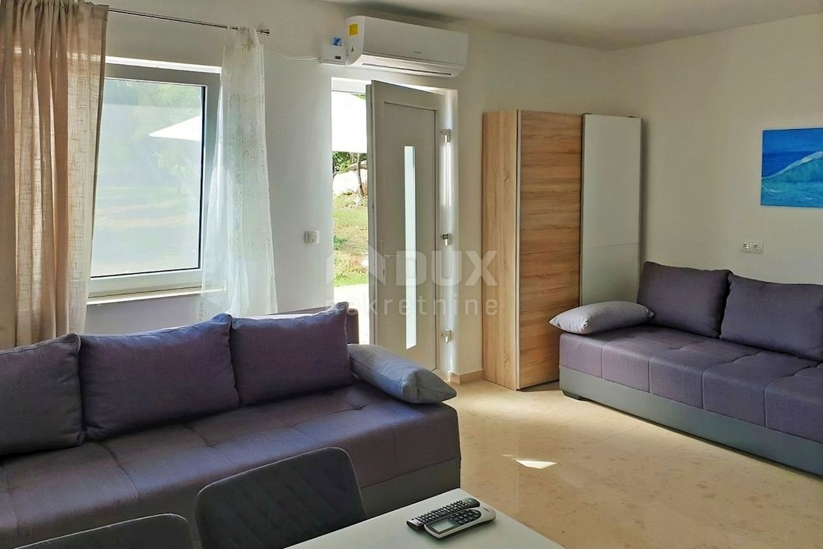 ISTRIA, RABAC - Spaziosa casa con piscina