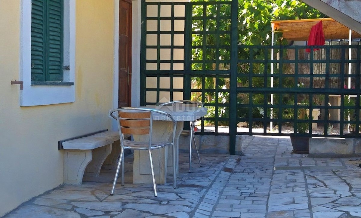 ISTRIA, RABAC - Spaziosa casa con piscina