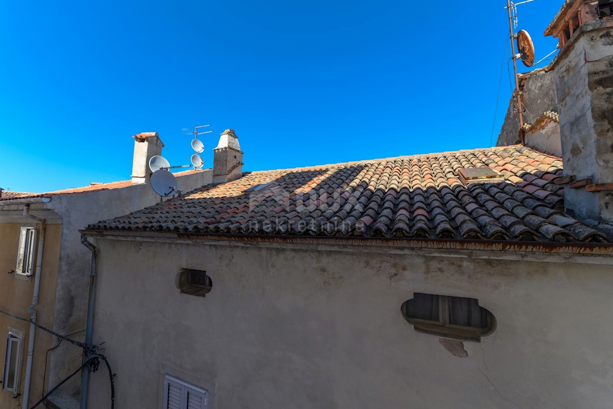 ISOLA DI CRES, CITTA DI CRES 3 camere da letto con vista incantevole PRIMA FILA DEL MARE