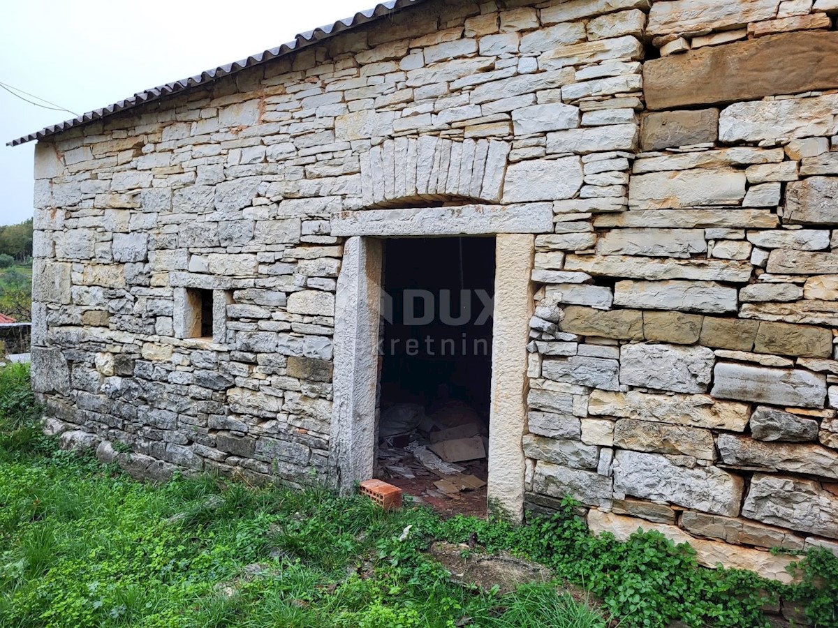 ISTRIA, OPRTALJ - Casa in pietra da adattare
