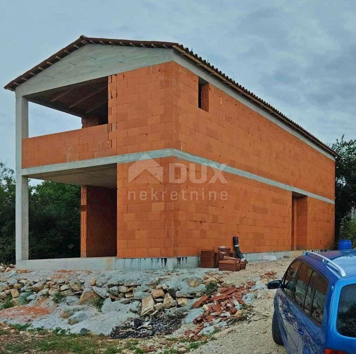 ISTRIA, SVETVINČENAT - Casa ai margini del villaggio