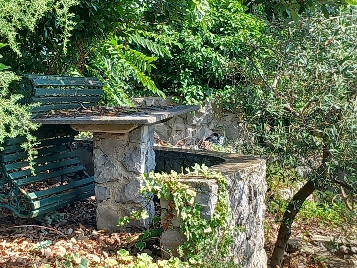 OPATIJA, POBRI - Una bellissima casa mediterranea con una vista fenomenale e un ampio giardino