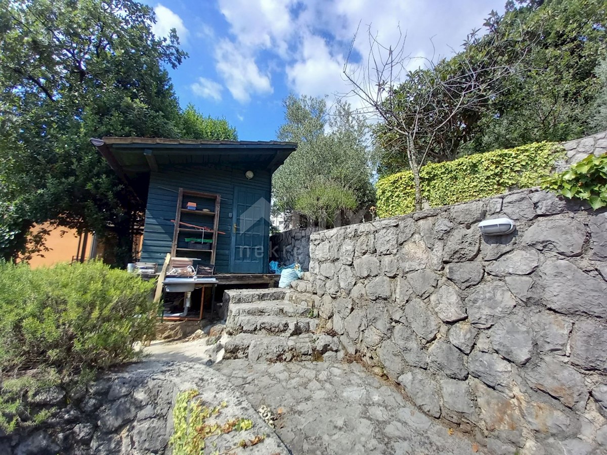 OPATIJA, POBRI - Una bellissima casa mediterranea con una vista fenomenale e un ampio giardino