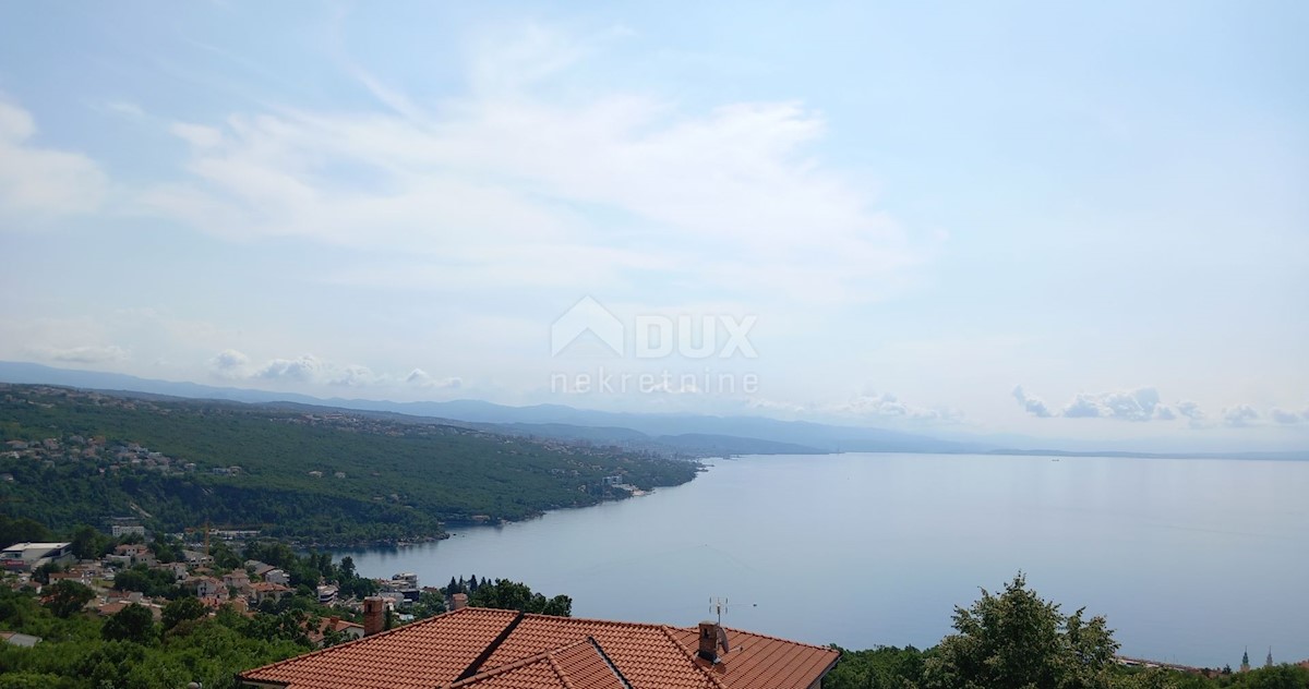 OPATIJA, POBRI - Una bellissima casa mediterranea con una vista fenomenale e un ampio giardino