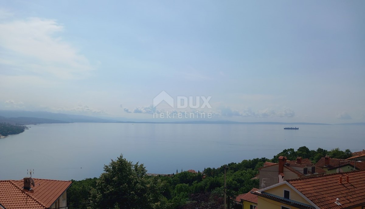 OPATIJA, POBRI - Una bellissima casa mediterranea con una vista fenomenale e un ampio giardino