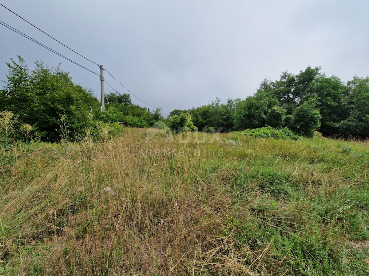 Terreno Labin, 654m2