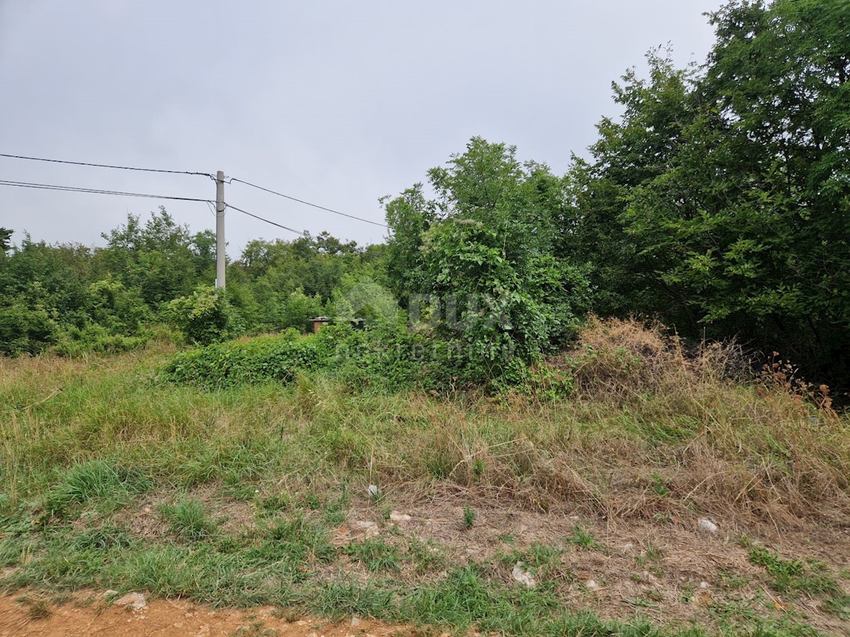 Terreno Labin, 654m2