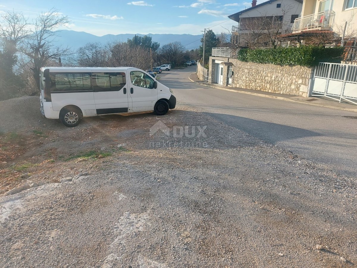 RIJEKA, KOZALA, BRAŠĆINE - terreno edificabile di 1800m2 con vista mare per edificio residenziale/villa