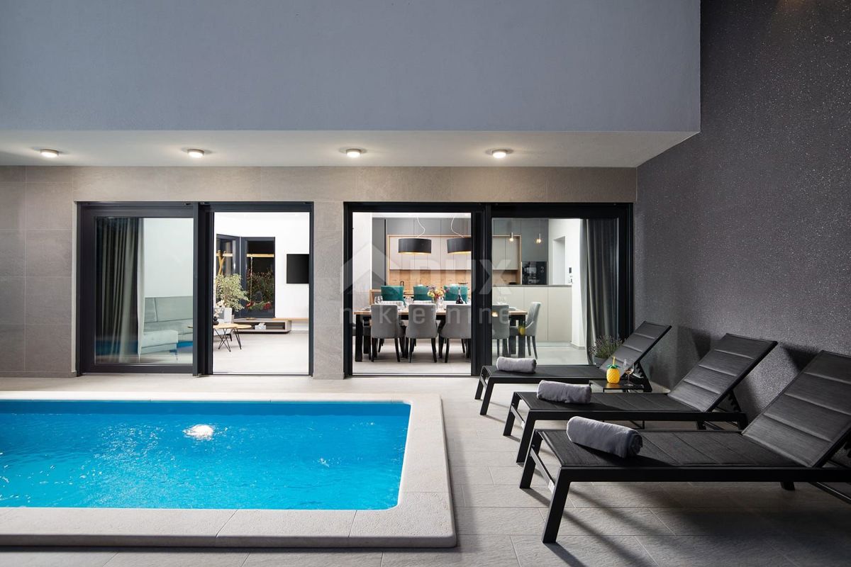 ISTRIA, MEDULINO - Una splendida villa moderna vicino alle spiagge e al centro